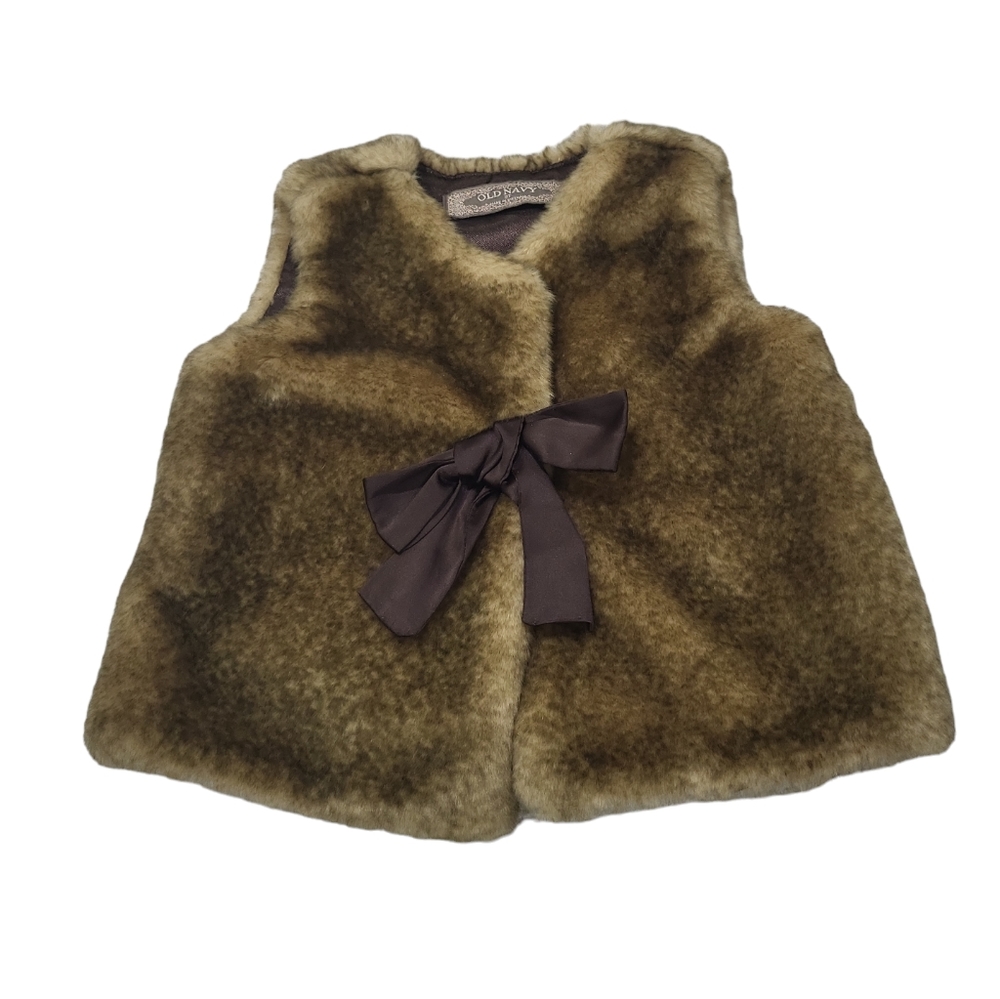 NWOT Faux Fur Old Navy baby girl's warm winter vest, 3T, brown new neverworn